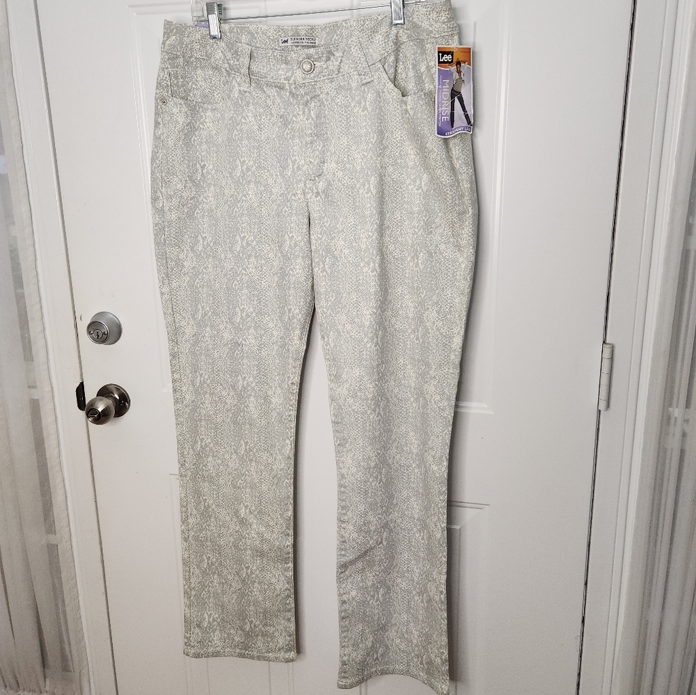 NWT Lee Slender‎ Secret Mid Rise Straight Leg Snakeskin Pattern Size 18 Plus
